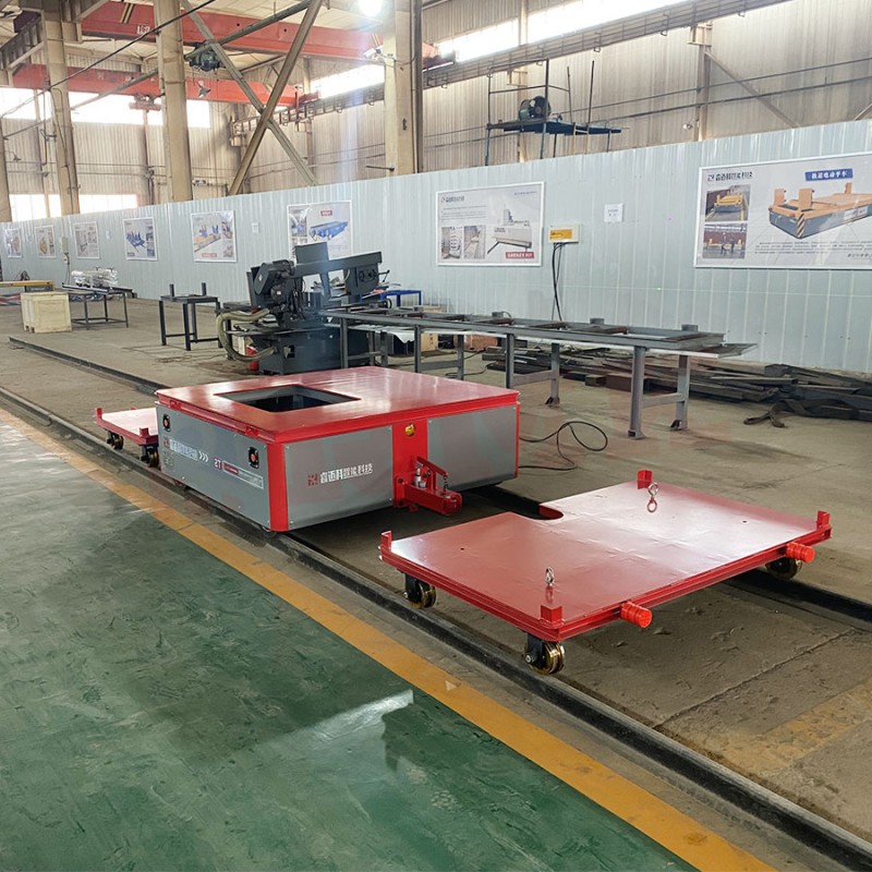 2 ٹن کرشن خودکار ٹریک آر جی وی